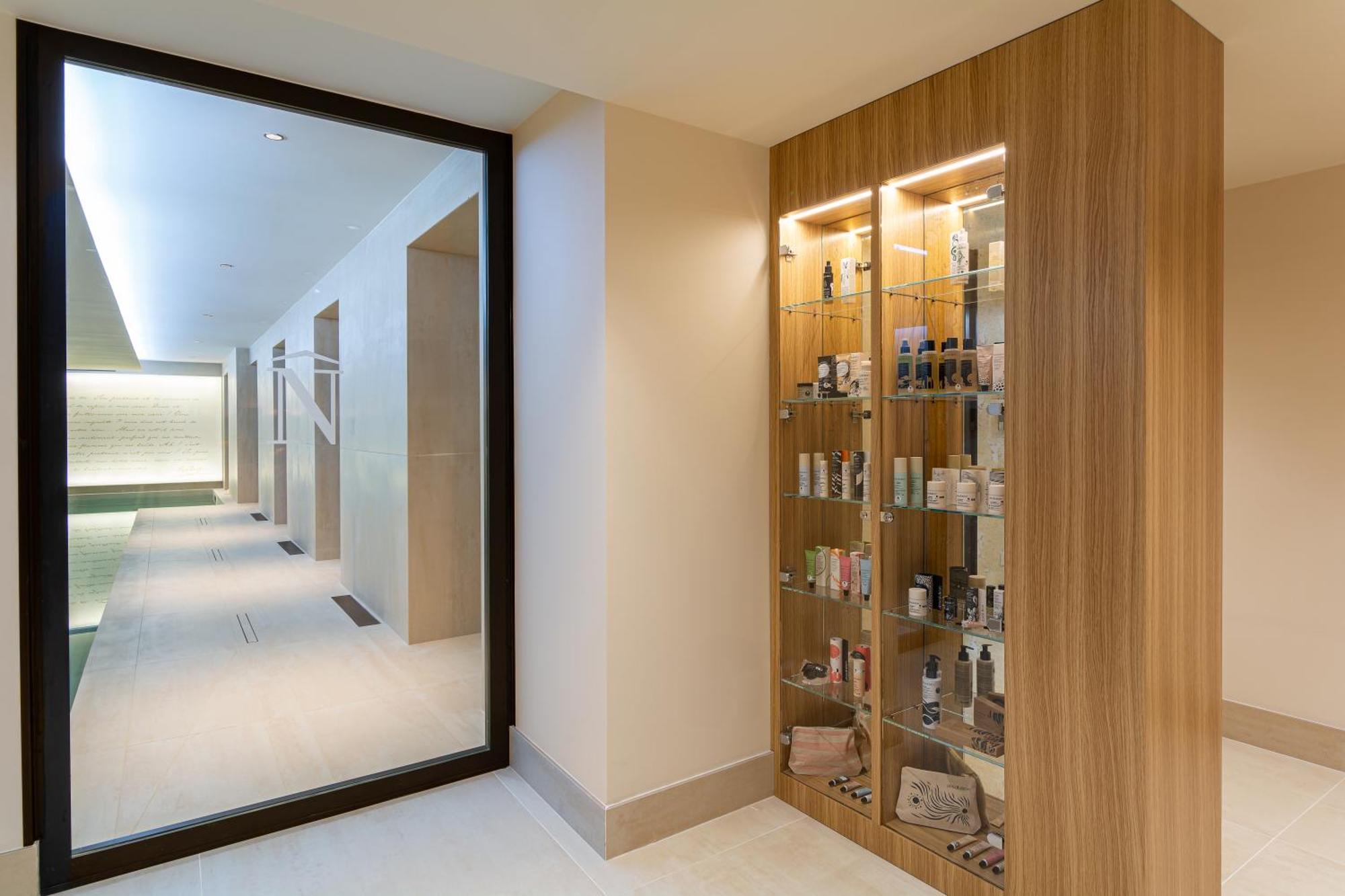Hotel & Spa Napoleon Фонтенбло Экстерьер фото